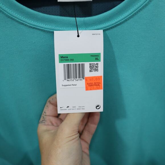 Men's Nike shirt size XL NWT - Picture 3 of 4